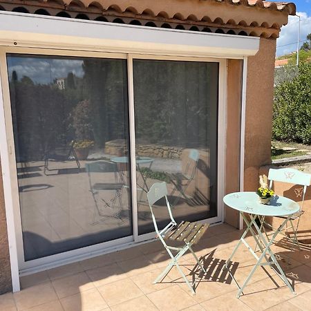 Studio Charmant Avec Terrasse Lançon-Provence Exteriér fotografie
